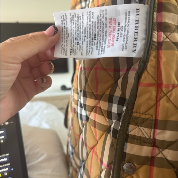 Burberry Quilted Jacket in Olive Green size 6 - Picture 5 of 9